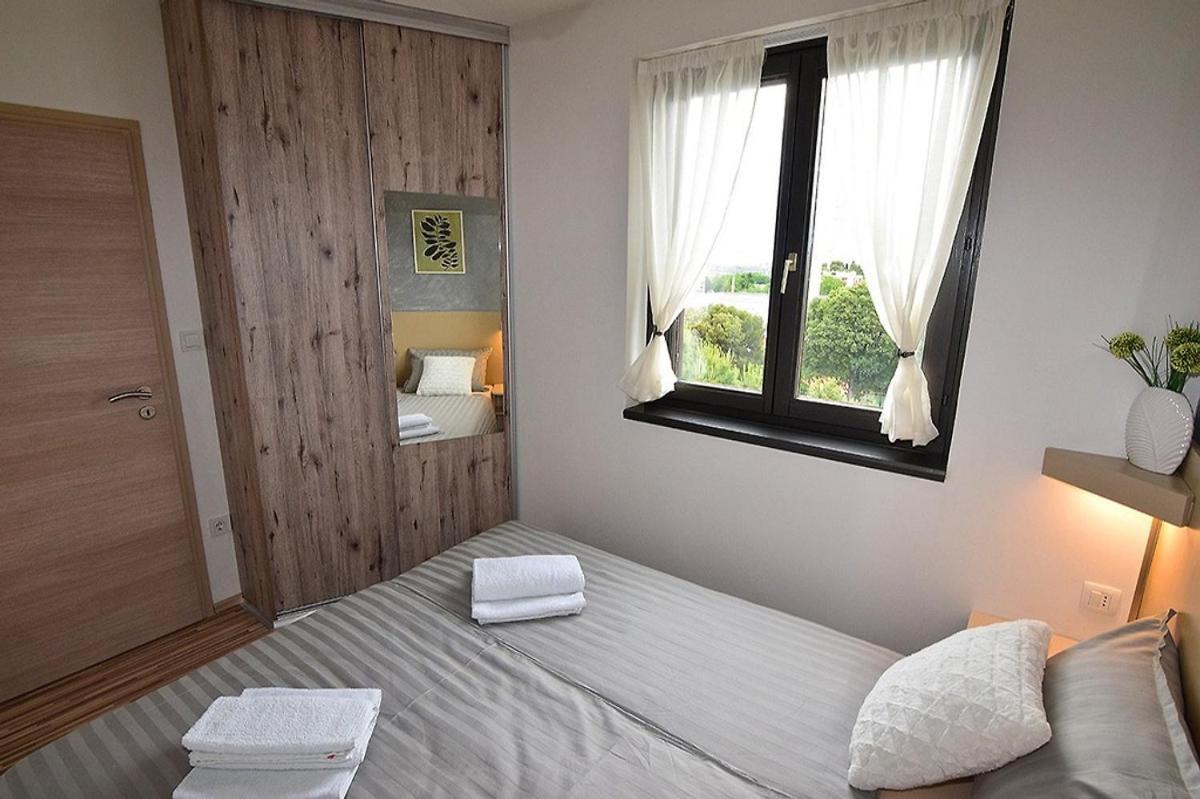 Sole Pula Apartman-Near Beach Exterior photo